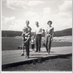p045.jpg